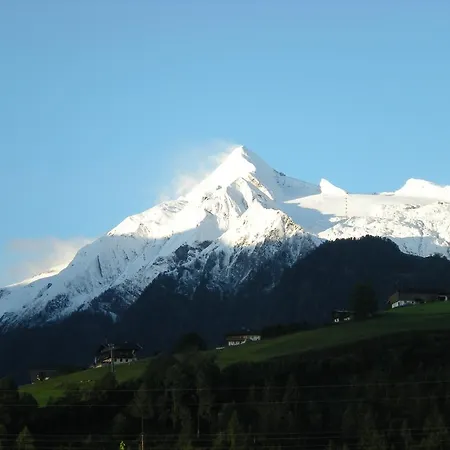 ゲストハウス Hanslhof カプルーン