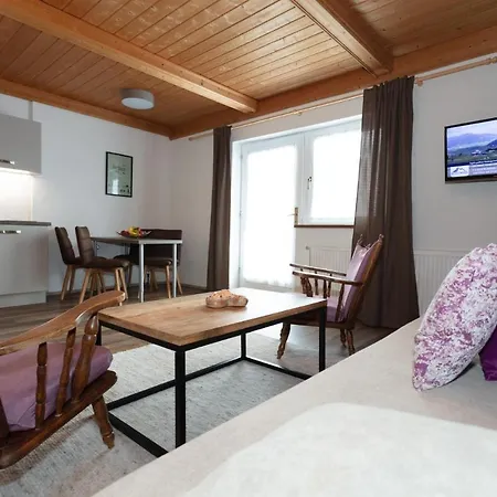 Hanslhof 3* カプルーン