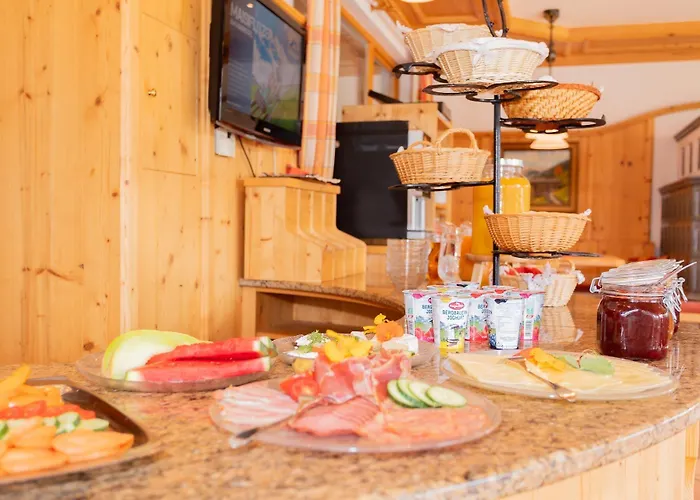 Hanslhof بيت ضيافة كابرون